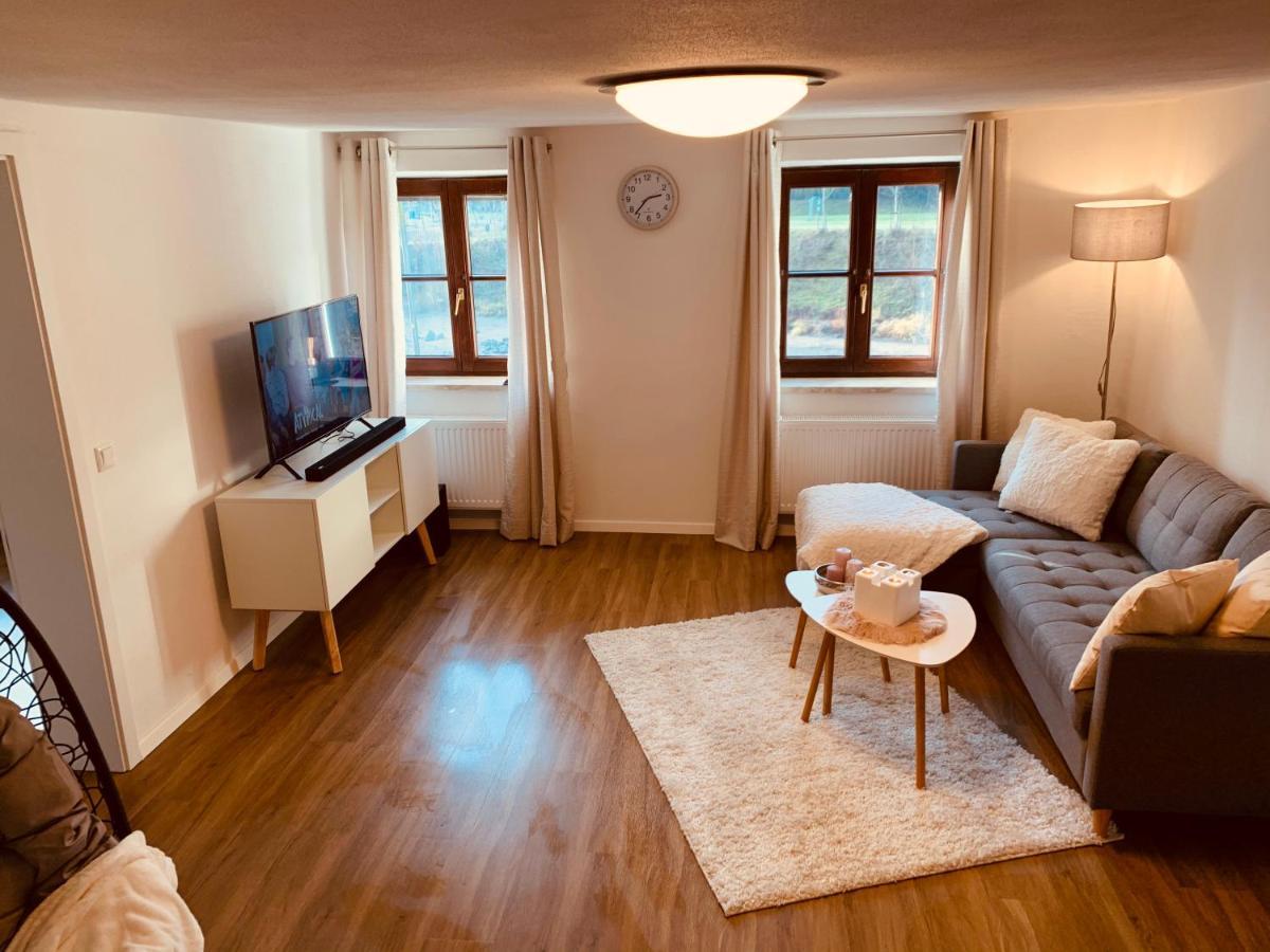 Felix Living 2, Cozy & Modern & Netflix Wohnung Mit Blick Ins Gruene Passau Exterior photo